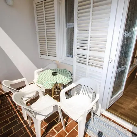 Apartment A4 Goga 1 Two Bedroom Near The And The Sea Poreč