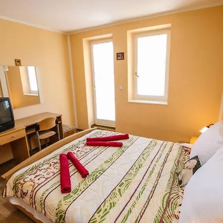 Apartmán A4 Goga 1 Two Bedroom Near The And The Sea Poreč